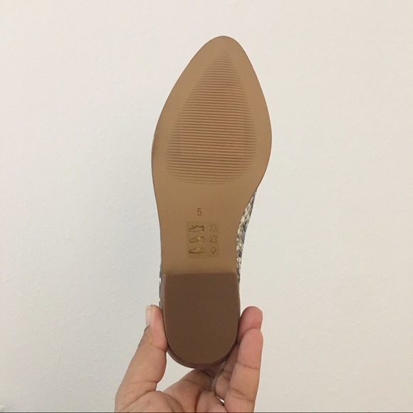 Madewell Heather Snake Print Chelsea Ankle Bootie - Picture 7 of 7